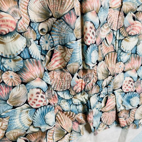 Linda Tilson Vintage Beachy Cottagecore Seashell Button Cotton Vest | Large - Picture 6 of 6